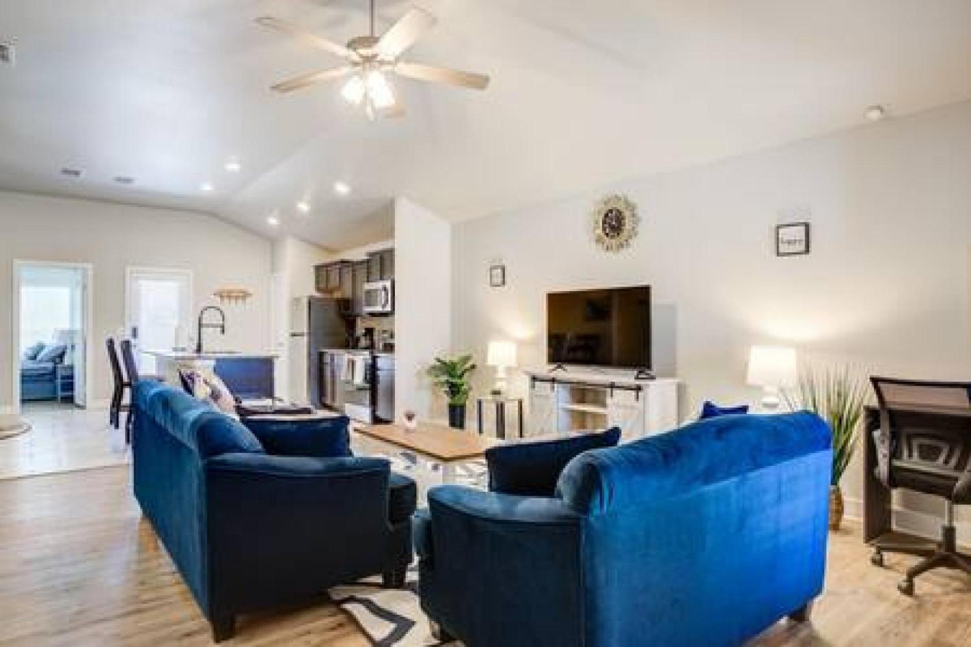 Milano Lodge - Cozy Retreat 拉伯克 外观 照片